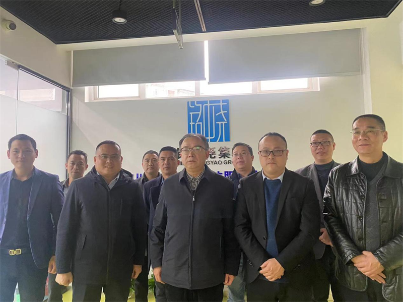 校长莫智文带队赴四川赋能飞迅科技服务有限公司走访调研