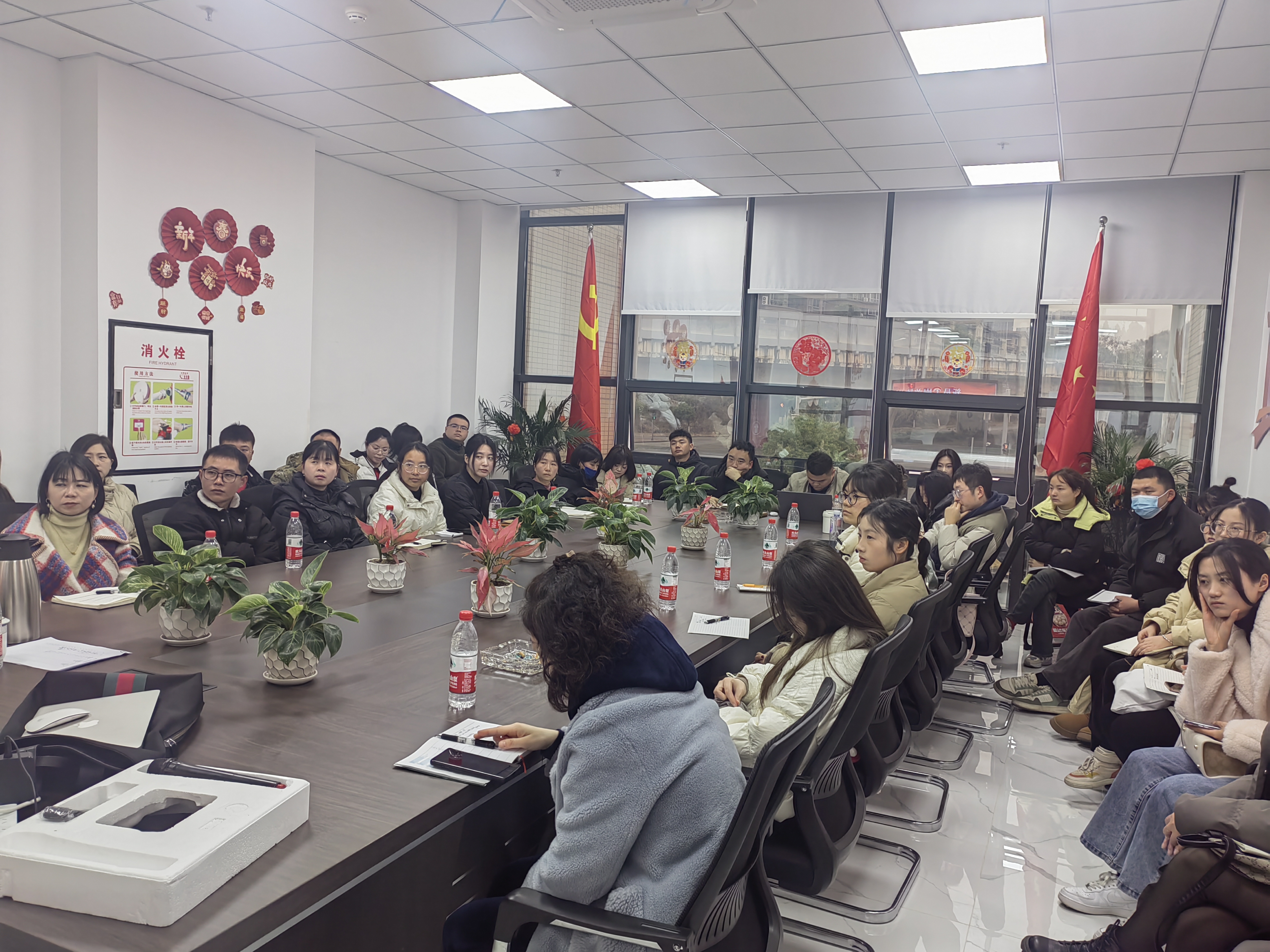 培训照片.jpg 培训照片.jpg